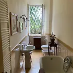Exclusive In An 1800s Frescoed With Historic Park - Mastrangelo Колли-дель-Тронто