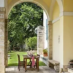 Exclusive In An 1800s Frescoed With Historic Park - Mastrangelo