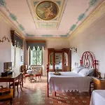 Exclusive In An 1800s Frescoed With Historic Park - Mastrangelo Ferienhaus *