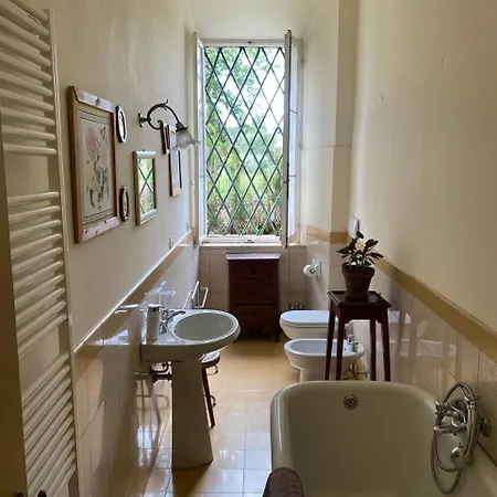Entire Private Floor In An 1800s Frescoed With Historic Park - Mastrangelo Colli del Tronto