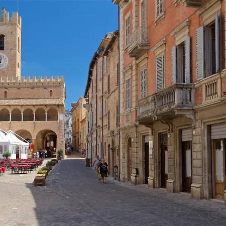 Exclusive In An 1800s Frescoed With Historic Park - Mastrangelo Ferienhaus