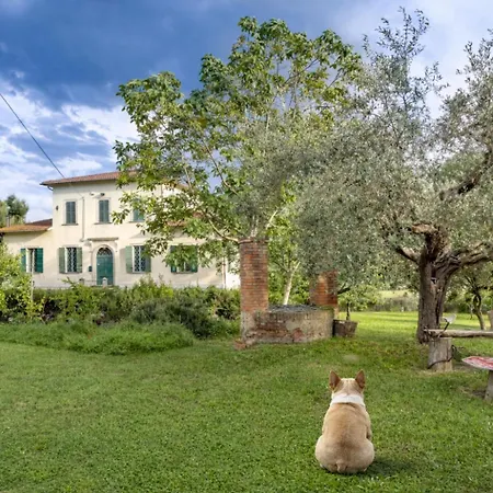 Exclusive Apartment-1844s Frescoes- Centuries Old Park- Peacocks- Mastrangelo *